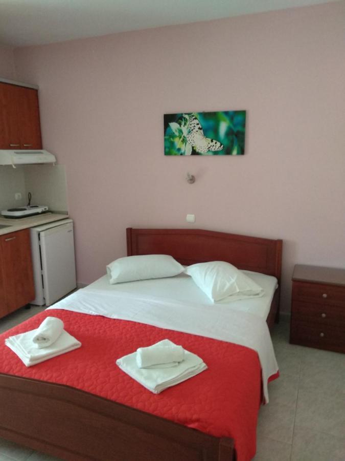 Nick Rooms Stavros  Ngoại thất bức ảnh