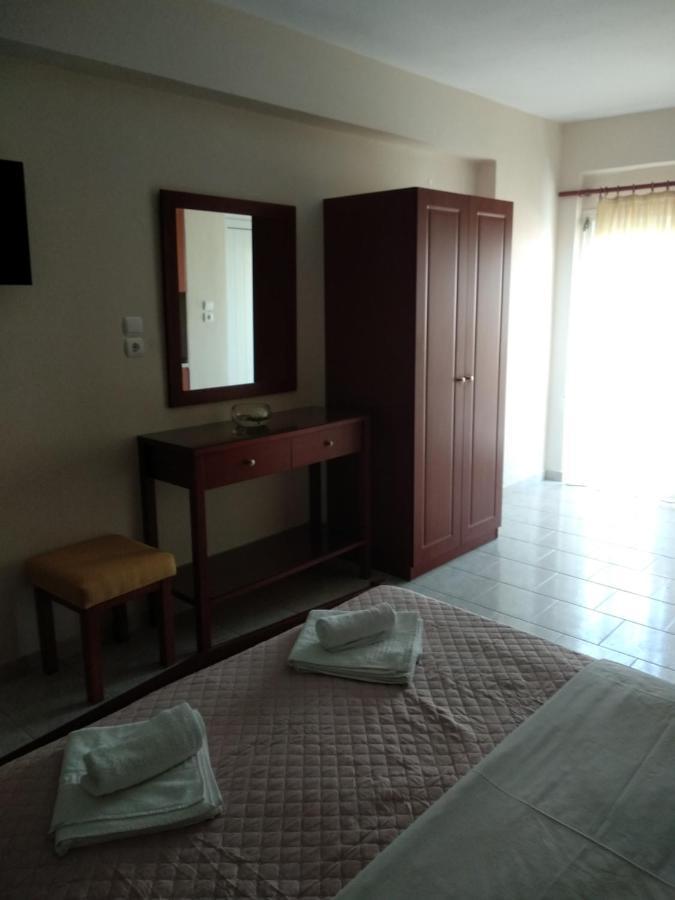 Nick Rooms Stavros  Ngoại thất bức ảnh